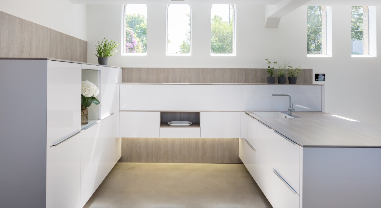Light minimalist kitchen