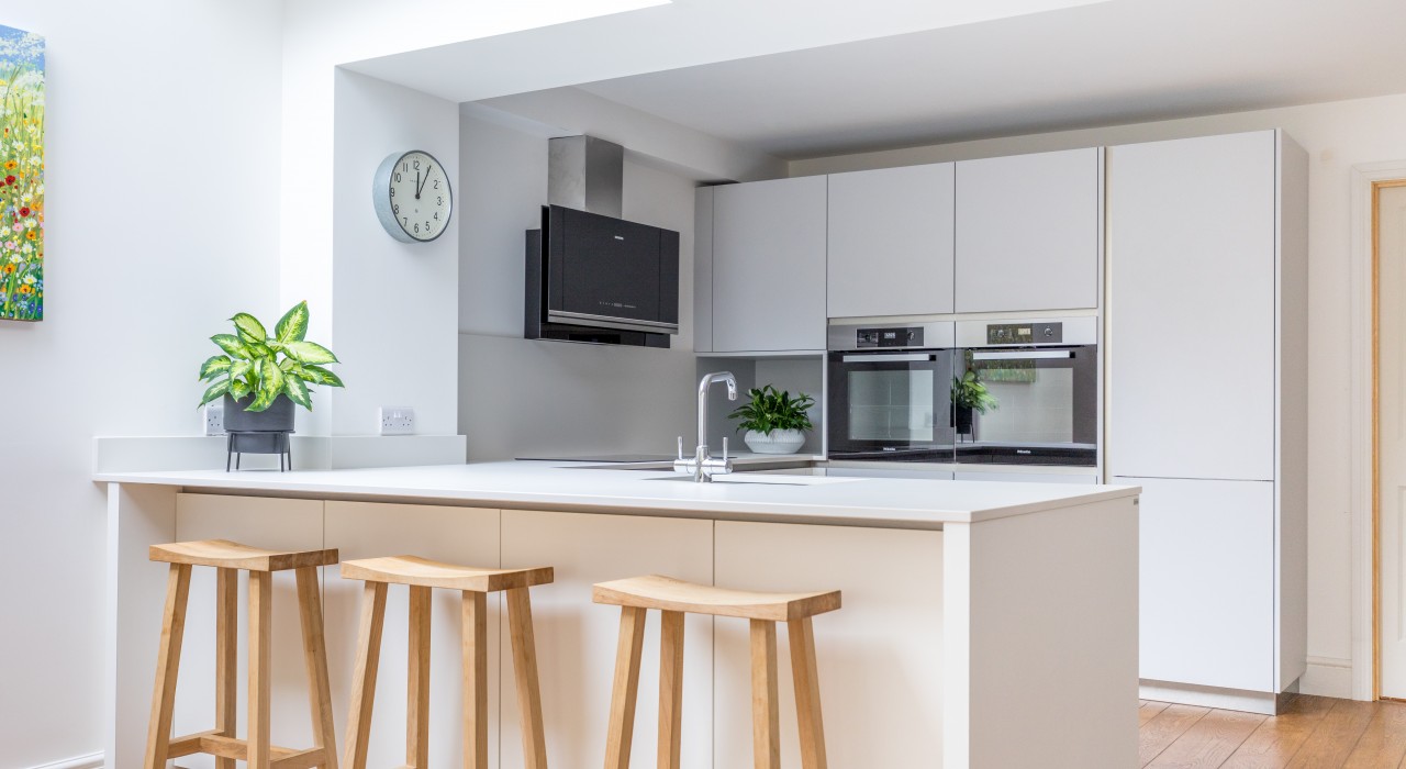 Dekton 20mm Kitchen counter top in Zenith White