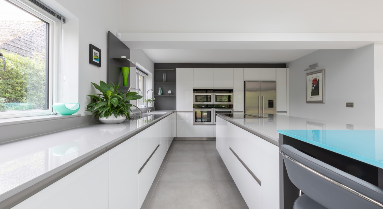 Open two-tone kitchen design
