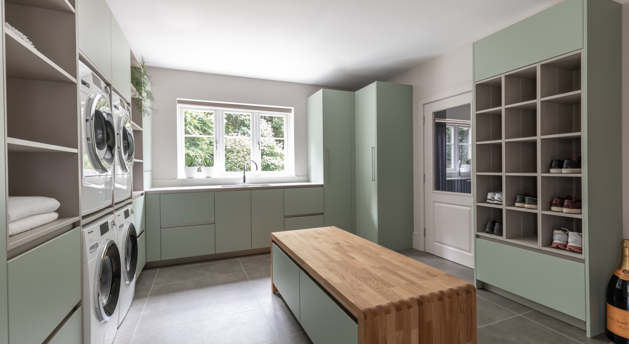 Tea Green & Oak kitchen illustration 6