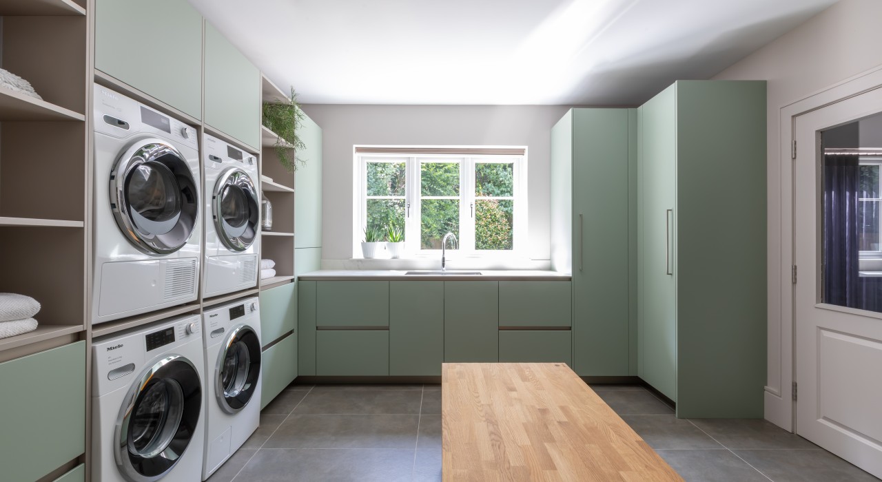 Tea Green & Oak kitchen illustration 2