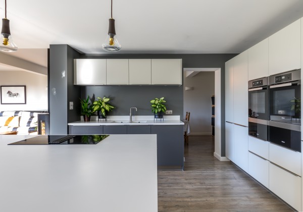 Classic two tone kitchen