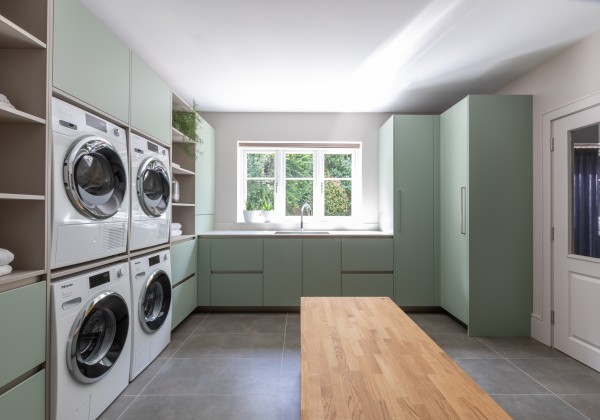Tea Green & Oak kitchen illustration 2