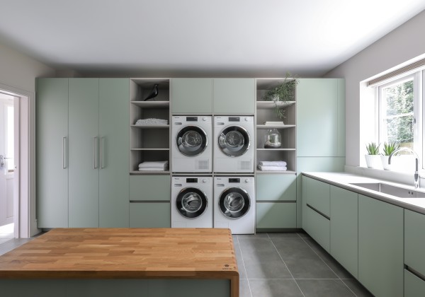 Tea Green & Oak kitchen illustration 1